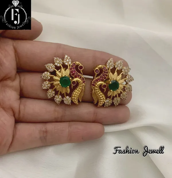 ARYA_ANTIQUE_EAR_STUD