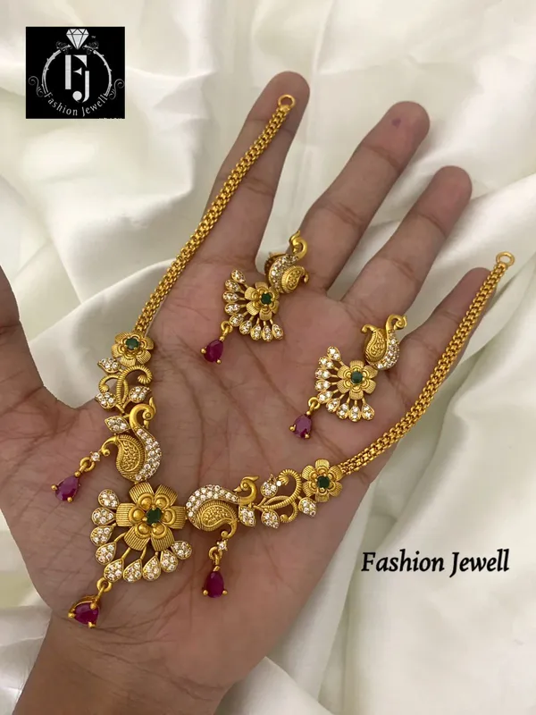 Fashion Jewell Floral Bloom Elegant Necklace Set Price in India Buy