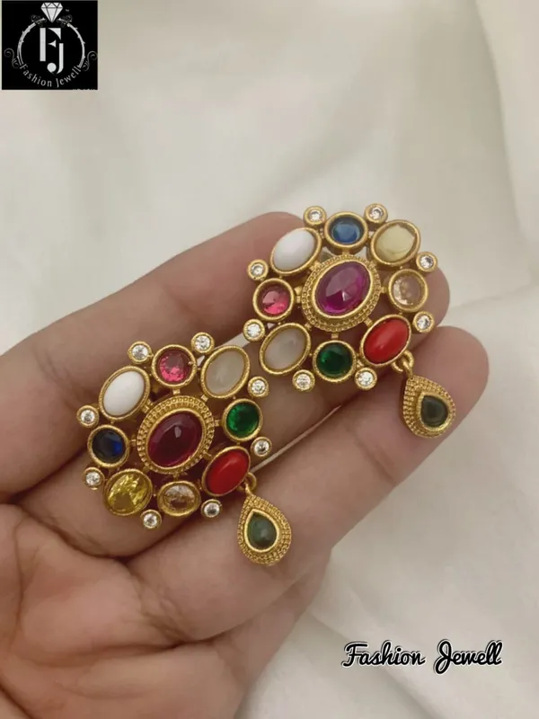 Isha_Navratan_Stone_Mangalsutra_Set