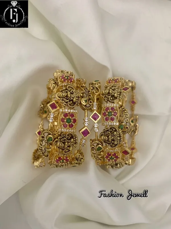 NOHA_ANTIQUE_LAKSHMI_BANGLE_SET