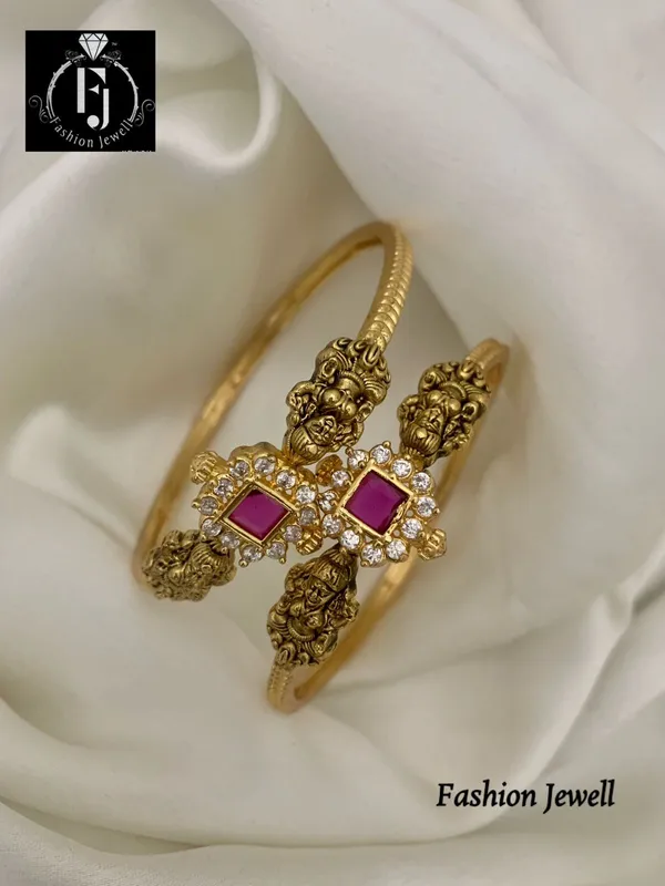 Trishu_Antique_Lakshmi_Bangle