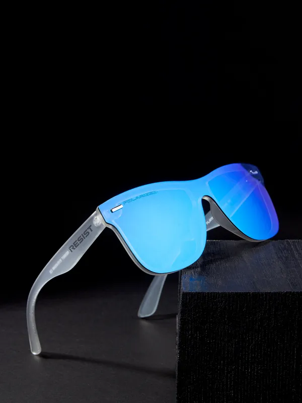 Polarised_and_UV_Protected_White_Aqua_Oceanic_Blue_Wayfarer_Sunglasses_For_Men_and_Women