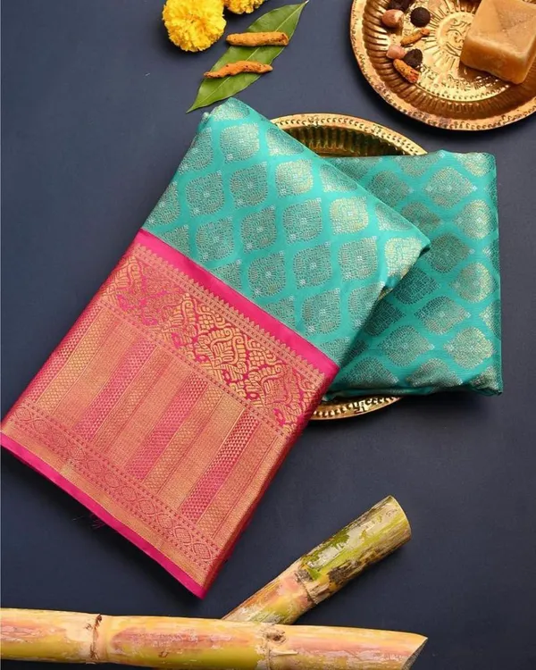 Light_Blue_Woven_Kanjivaram_Silk_Saree_with_Saree_Cover