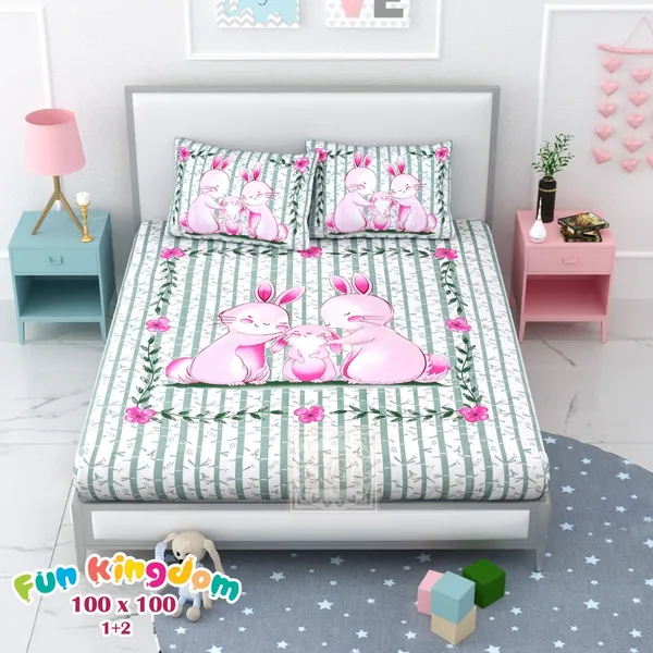 https://d1311wbk6unapo.cloudfront.net/NushopCatalogue/tr:f-webp,w-600,fo-auto/FNKN07_1715862468173_0eucvne9gccwp86.jpg__Quilt N Razai 