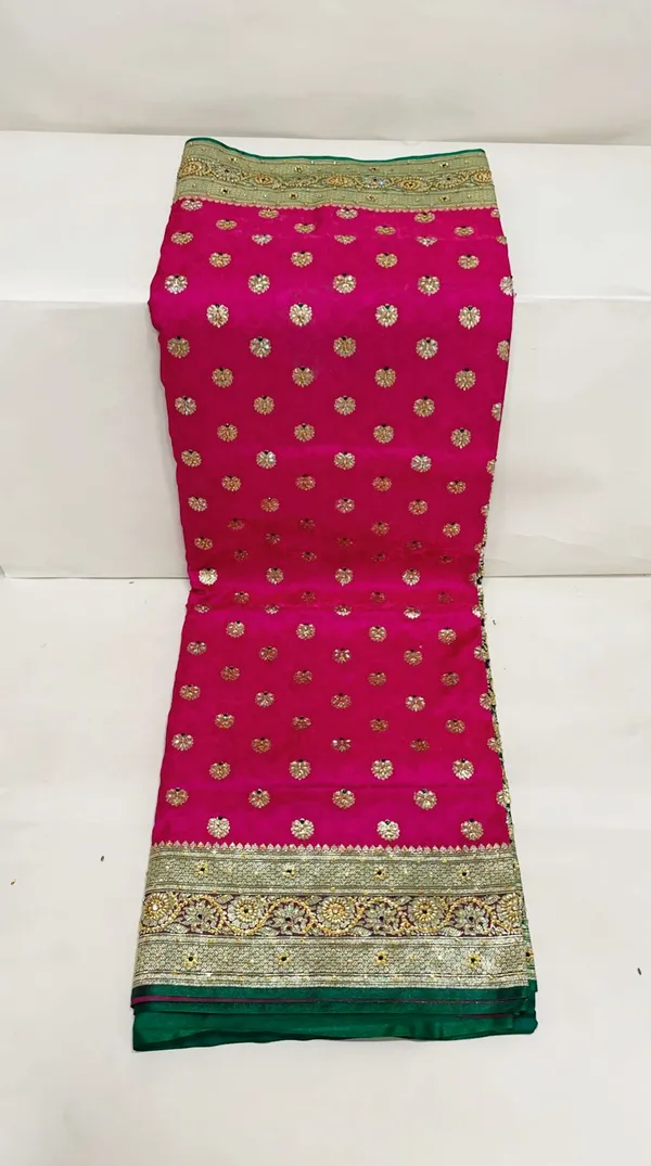 Humairah_Presents_Pink_Stone_Work_Golden_Zari_Floral_Booti_with_Contrasr_Green_Paisely_Pallu_Zari_Border_and_Green_Blouse_Banarasi_Saree