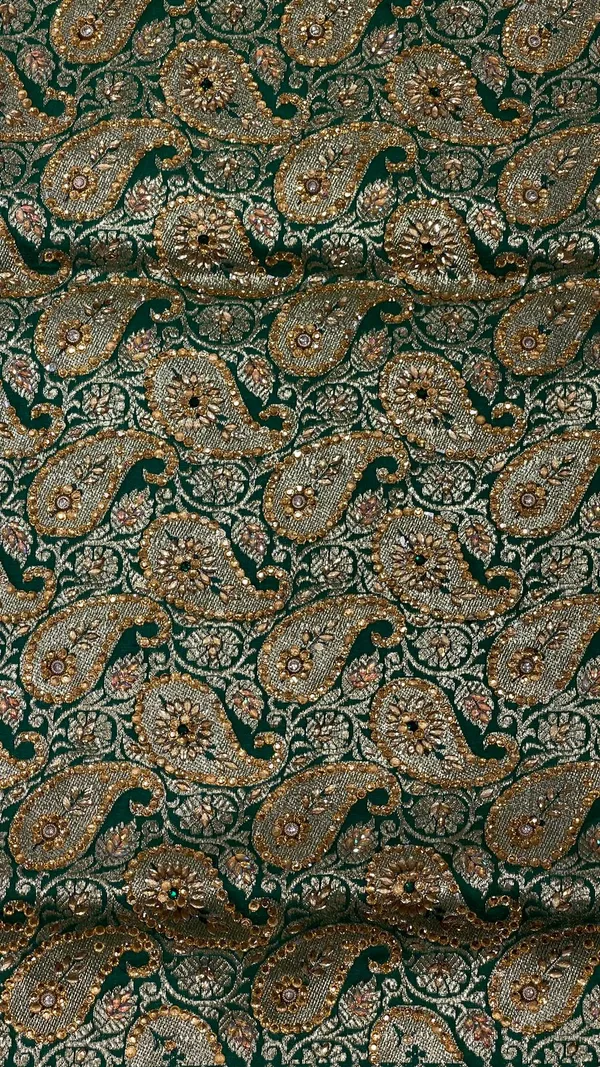 Humairah_Presents_Pink_Stone_Work_Golden_Zari_Floral_Booti_with_Contrasr_Green_Paisely_Pallu_Zari_Border_and_Green_Blouse_Banarasi_Saree