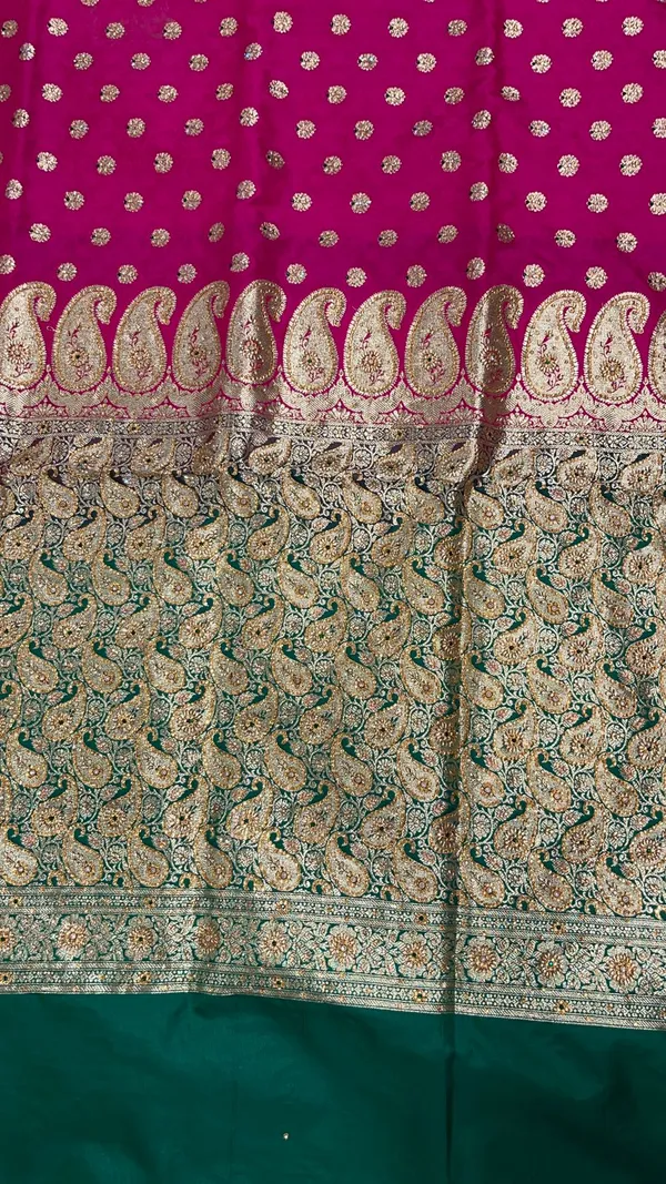 Humairah_Presents_Pink_Stone_Work_Golden_Zari_Floral_Booti_with_Contrasr_Green_Paisely_Pallu_Zari_Border_and_Green_Blouse_Banarasi_Saree