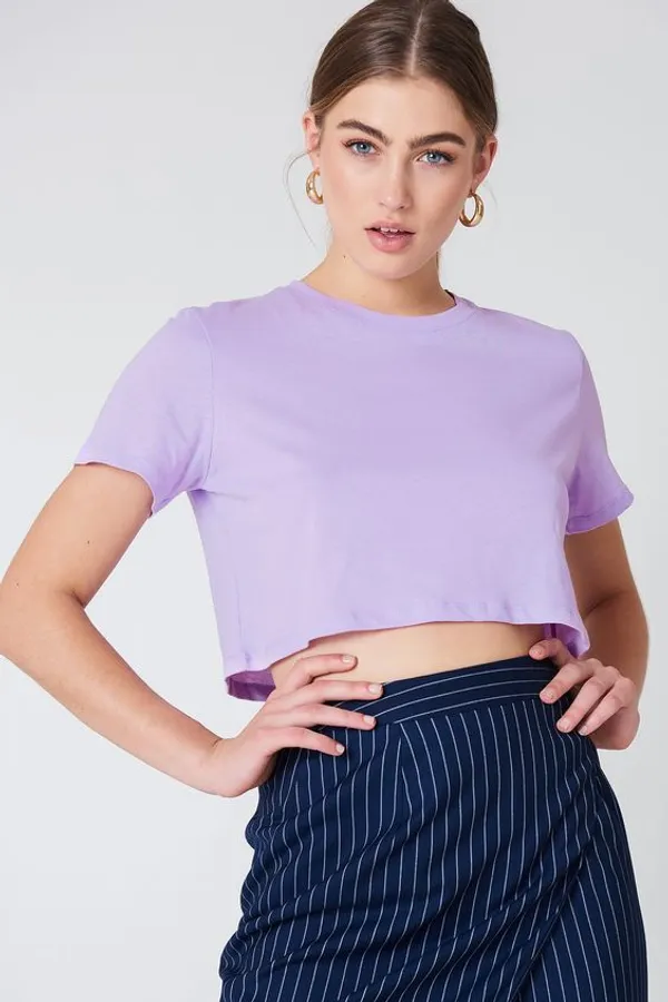 https://d1311wbk6unapo.cloudfront.net/NushopCatalogue/tr:f-webp,w-600,fo-auto/FTS_0316_crop_top_Lavender_1720234835594_7whhorrgl0pv766.jpg__Faricon