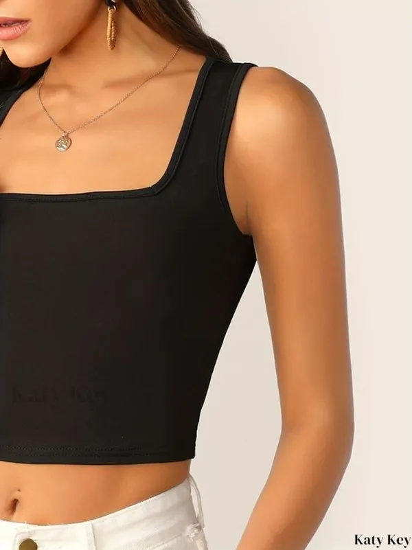 Black_Lycra_Blend_Solid_Crop_Top_For_Women