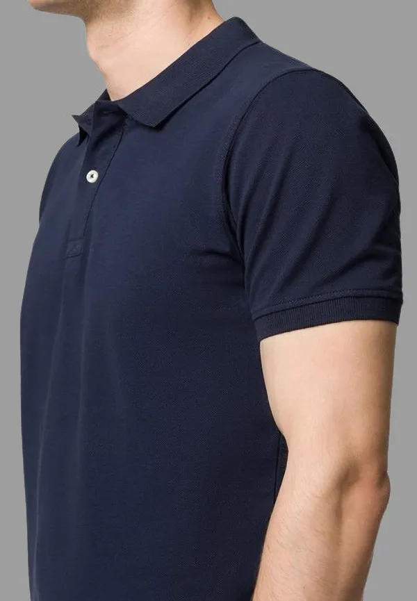 Blue_Cotton_Blend_Solid_T-Shirt_For_Men
