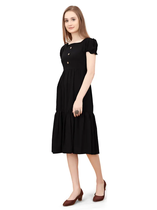 Black_Square_Neck_Short_Sleeve_Dress_For_Women