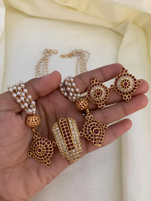Balaji_Antique_Pearl_Chain_Set