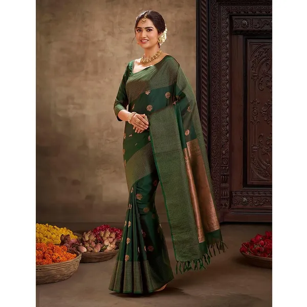 Green_Soft_Silk_Saree_With_Blouse_Piece_For_Women