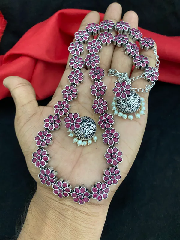 Flower_Design_Ruby_Haram