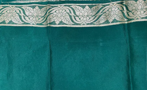 Humairah_Presents_Pure_Handloom_Dark_Green_Chiffon_Koniya_Zari_Geometrical_Jaal_with_Skirt_Zari_Border_with_Dark_Green_Blouse