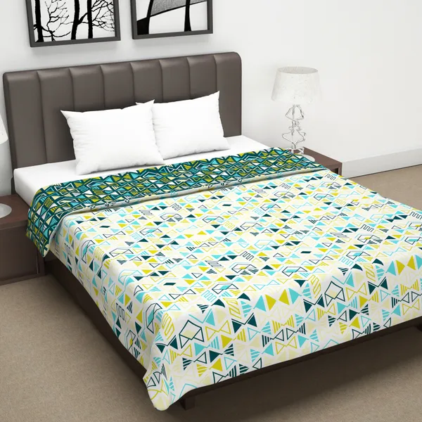 Geometric_Double_Dohar_for_AC_Room_(Polyester,_Green_and_Yellow)