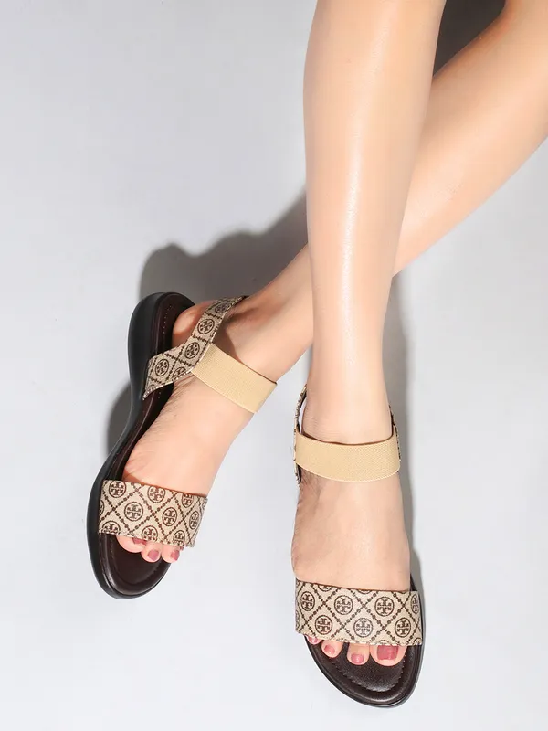 Casual_Slip_On_Flat_Slippers_(Cream)