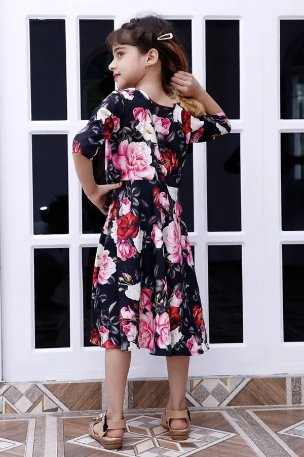 Black_Round_neck__3/4_Sleeve_Crepe_Blend_Kids_Dress
