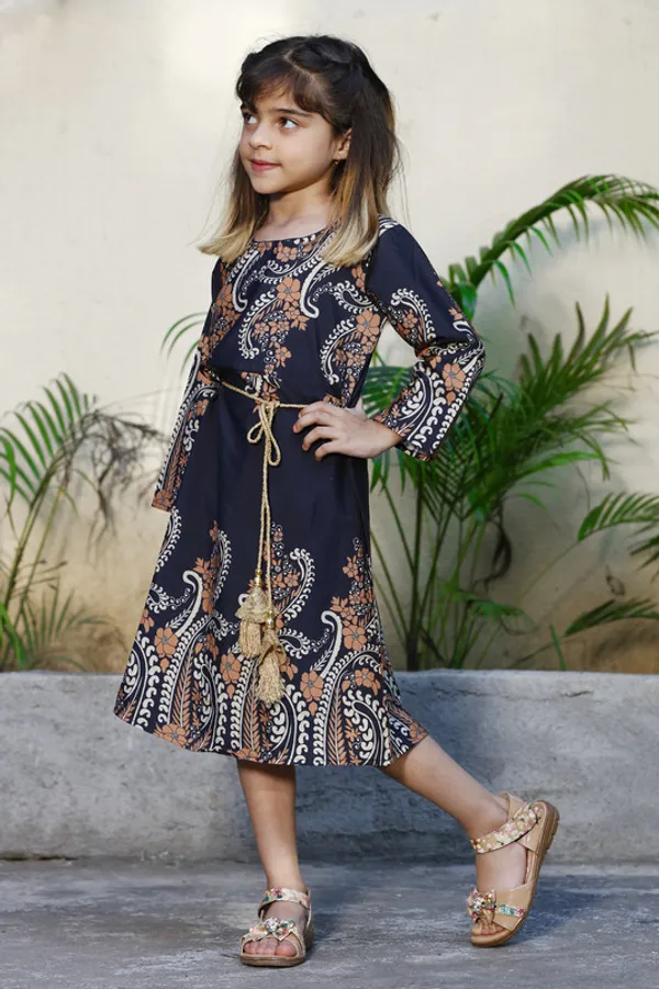 Black_Round_neck__Long_Sleeve_Crepe_Blend_Kids_Dress