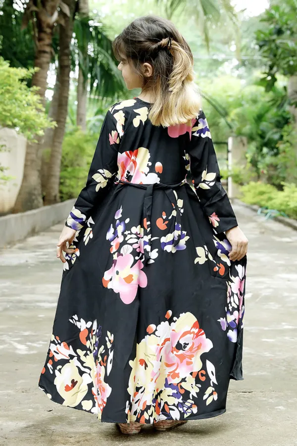 Black__Round_neck__3/4_Sleeve_Crepe_Blend_Kids_Dress