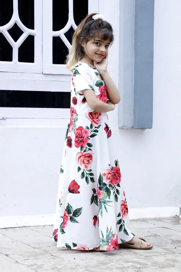 White__Keyhole_Neck_Short_Sleeve__Rayon_Dress