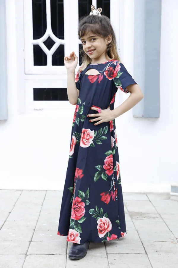 Black_Keyhole_Neck_Short_Sleeve__Rayon_Dress