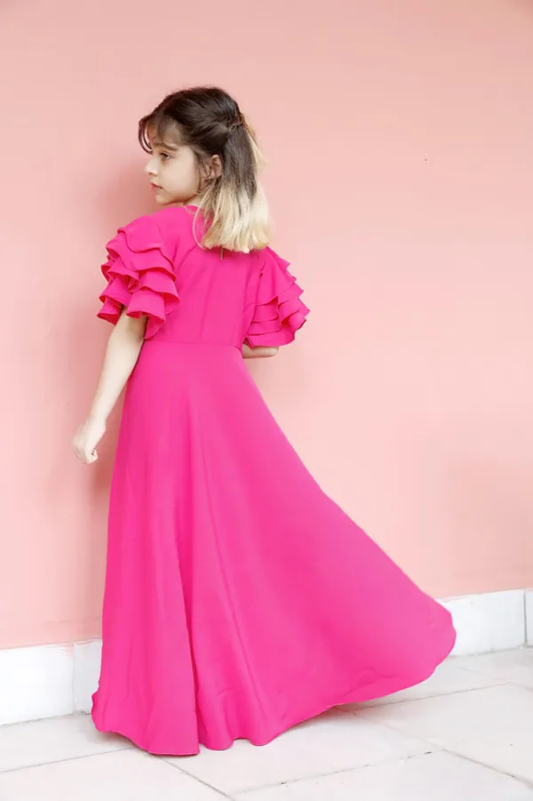 Black_Round_neck__Sleeveless_Crepe_Dress