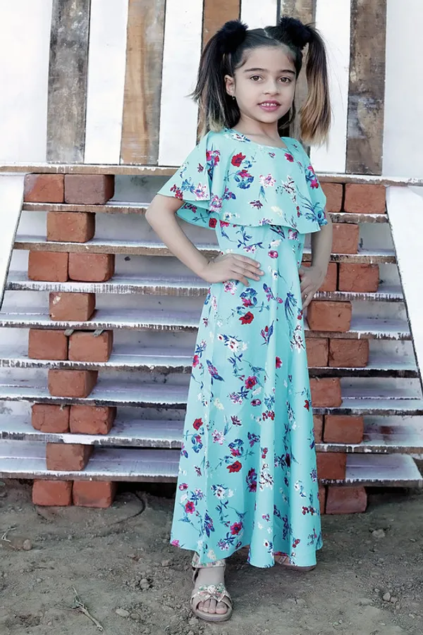 Green_Round_neck__Sleeveless_Crepe_Dress