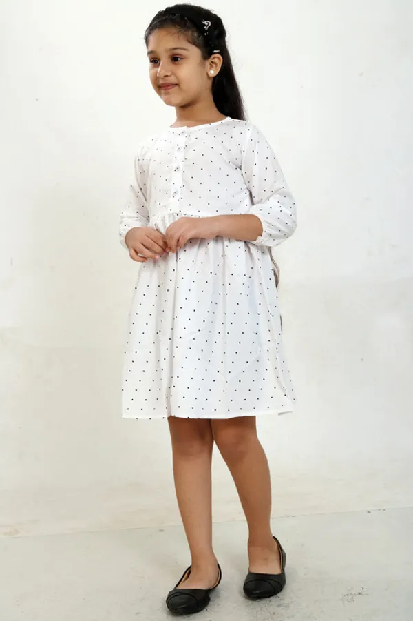 White_Round_neck__3/4_Sleeve_Crepe_Dress