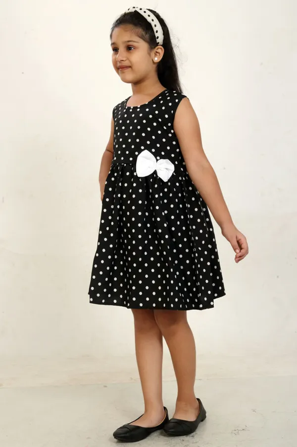 Black__U_Neck__Sleeveless_Crepe_Dress