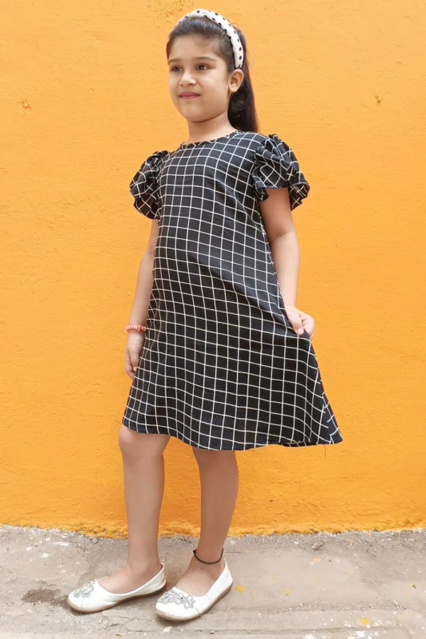 Black_Round_neck__Cap_Sleeve__Crepe_Dress