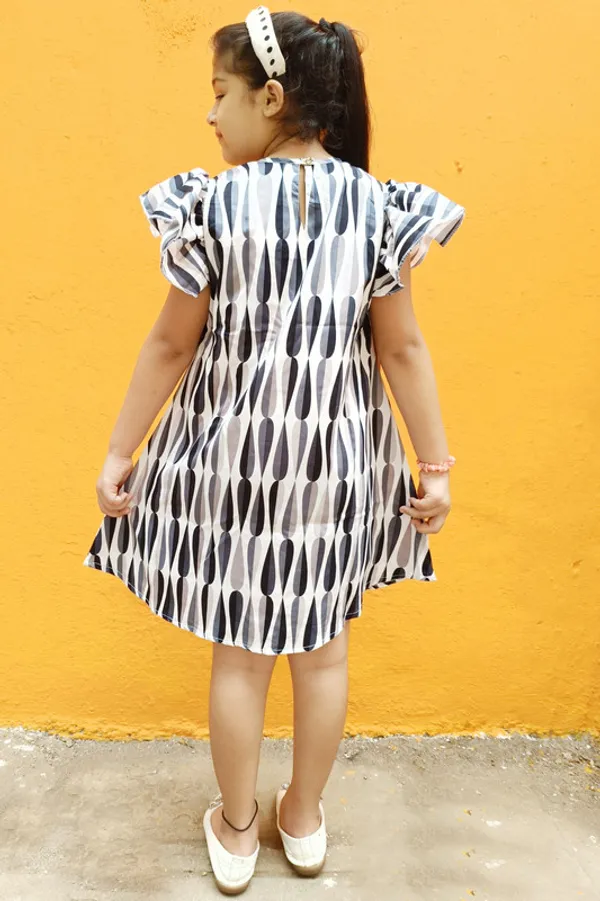 Grey_Round_neck__Cap_Sleeve__Crepe_Dress