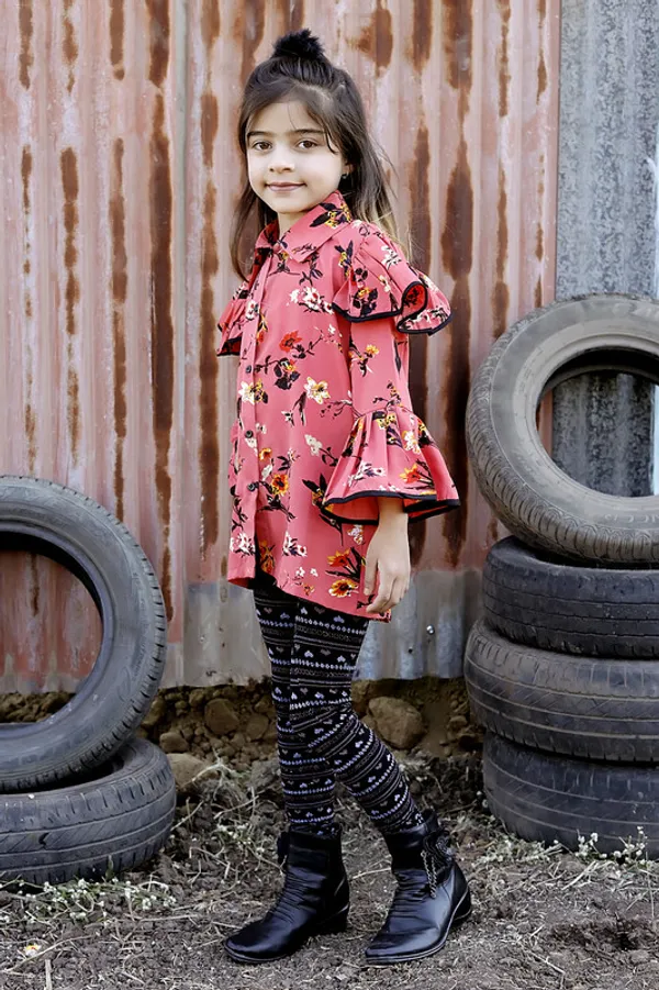 Maroon_Collar_Neck_Flared_Sleeve__Crepe_Kids_Regular_Top