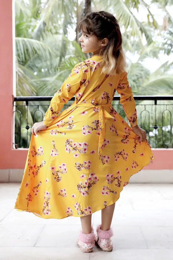 Yellow_V_Neck_Long_Sleeve_Crepe_Blend_Dress