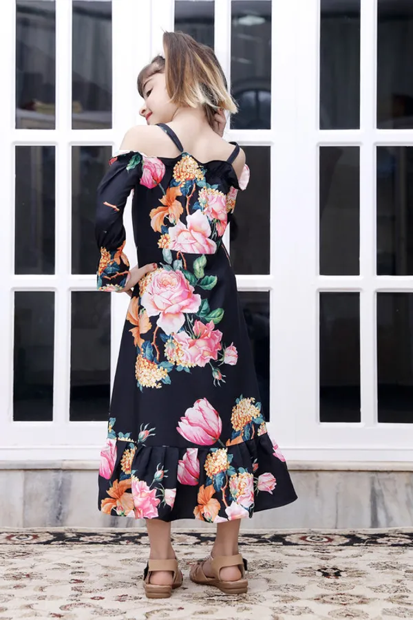 Black_Off_Shoulder_3/4_Sleeve_Crepe_Blend_Dress