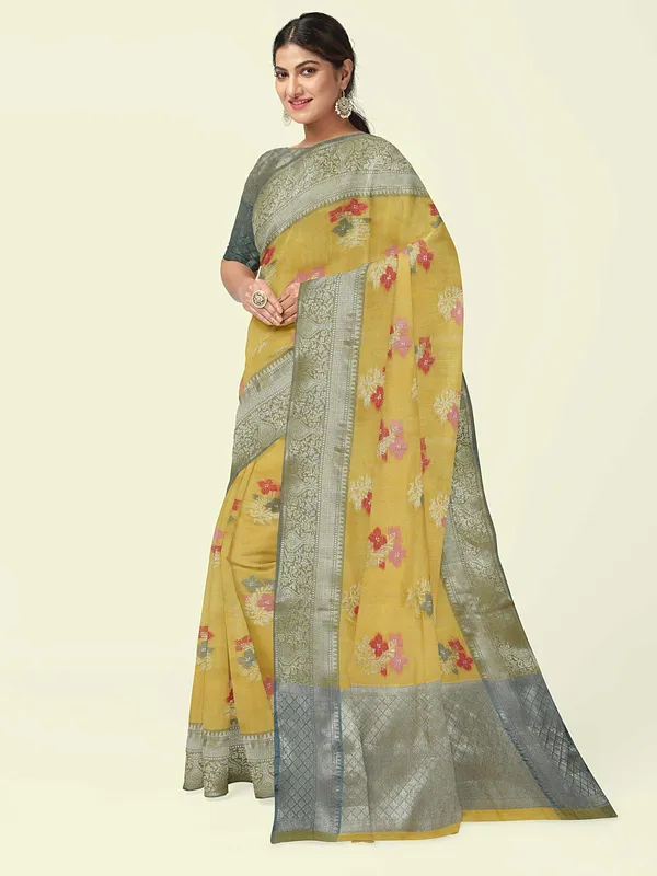 Yellow_Mulberry_Silk/Silk_Blend_Banarasi_Sarees_For_Women
