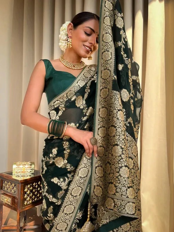 Green_Banarasi_Silk_Zari_Saree_With_Blouse_Piece_For_Women