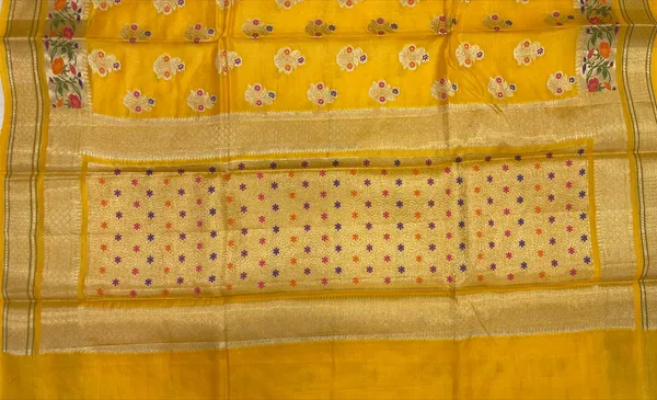 Humairah_Pure_Handwoven_Yellow_Tussar_Silk_Golden_Floral_Zari_Mina_Booti_with_Paithani_Zari_Border_and_Minakari_Pallu_with_Yellow_Blouse