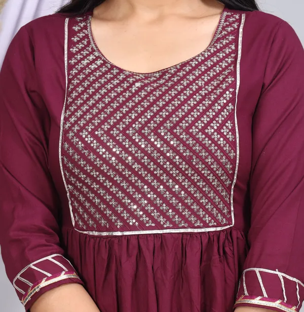 Wine_Cotton_Rayon_Printed_Casual_Wear_Kurta_And_Pant_For_Women