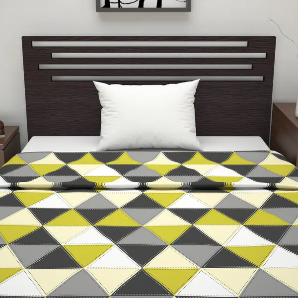 Abstract_Single_Dohar_for_AC_Room_(Polyester,_Grey_and_Yellow)