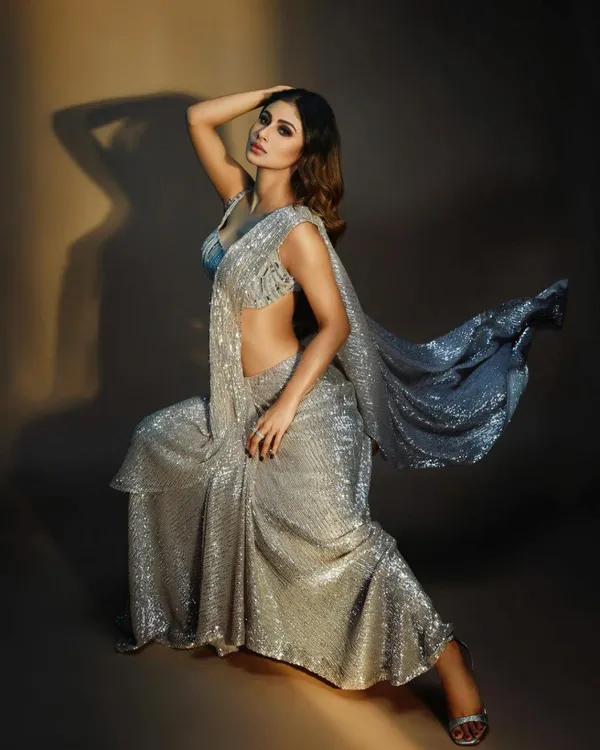 Glamorous_Designer_Georgette_Grey_Saree