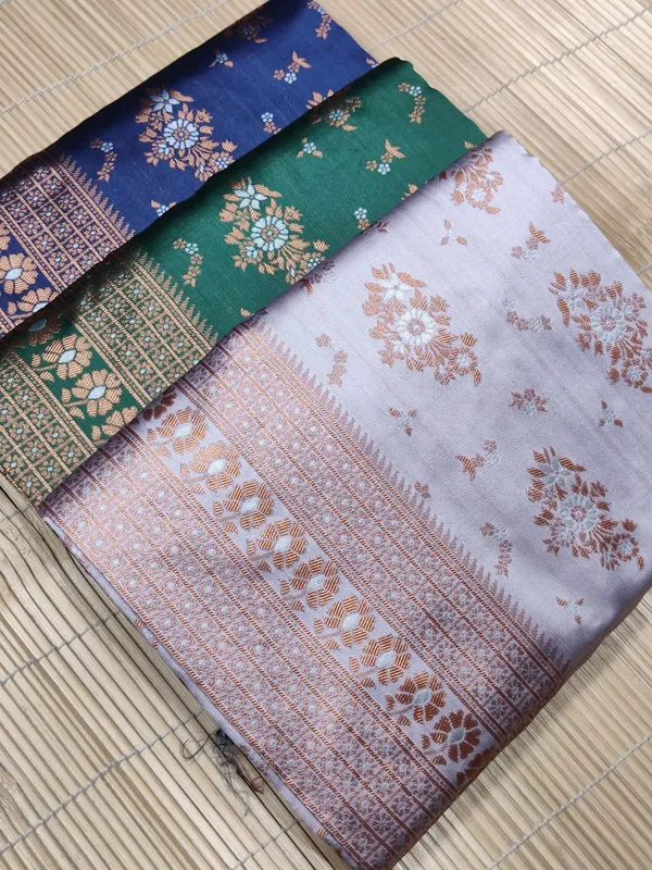 Peach_Soft_Banarasi_Silk_Saree_With_Blouse_Piece_For_Women