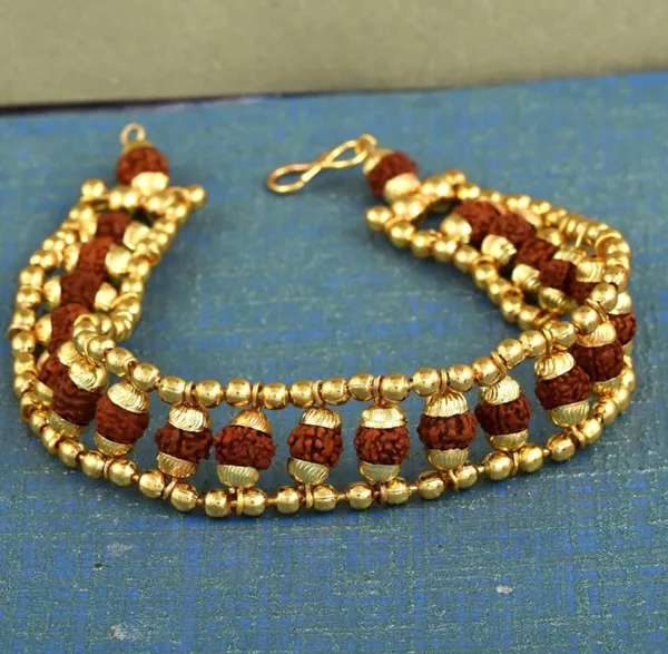 Golden_Beaded_7_Mukhi_Rudraksha_Rakhi_Bracelet_For_Men_And_Women