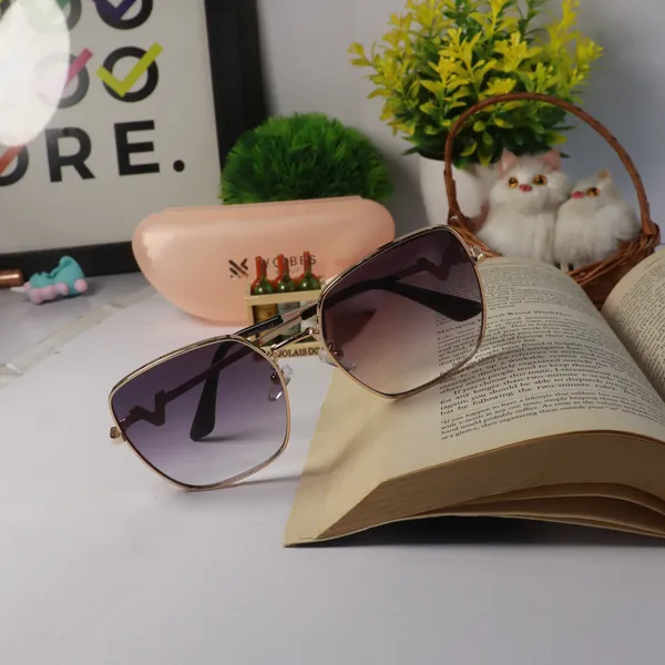 Multicolour_Polycarbonate_Casual_Sunglasses_For_Women_(Buy_1_Get_1_Free)