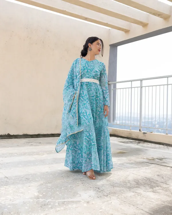 Digitally_Printed_Pure_Soft_Organza_Anarkali_Suit_With_Huge_Flair_Comes_With_Duppatta