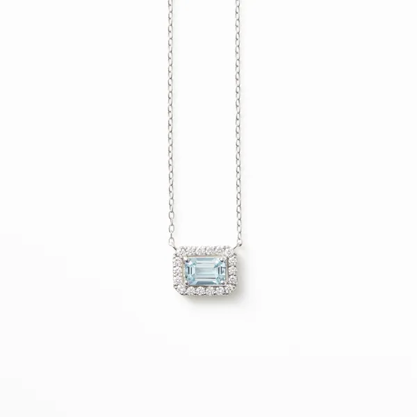Green_American_diamond_Alloy_Fancy_Silver_Pendant_With_Chain_For_Womens