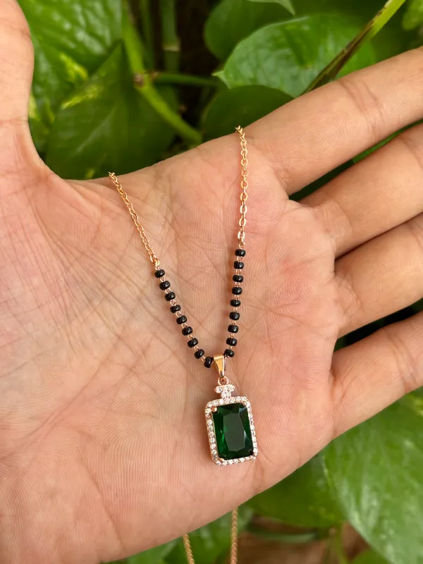 Green_Emerald_modern_Mangalsutra