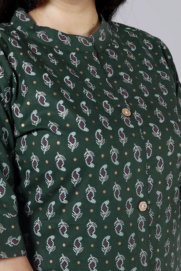 Green_Cotton_Blend_Ethnic_Kurta_And_Pant_Set_For_Women