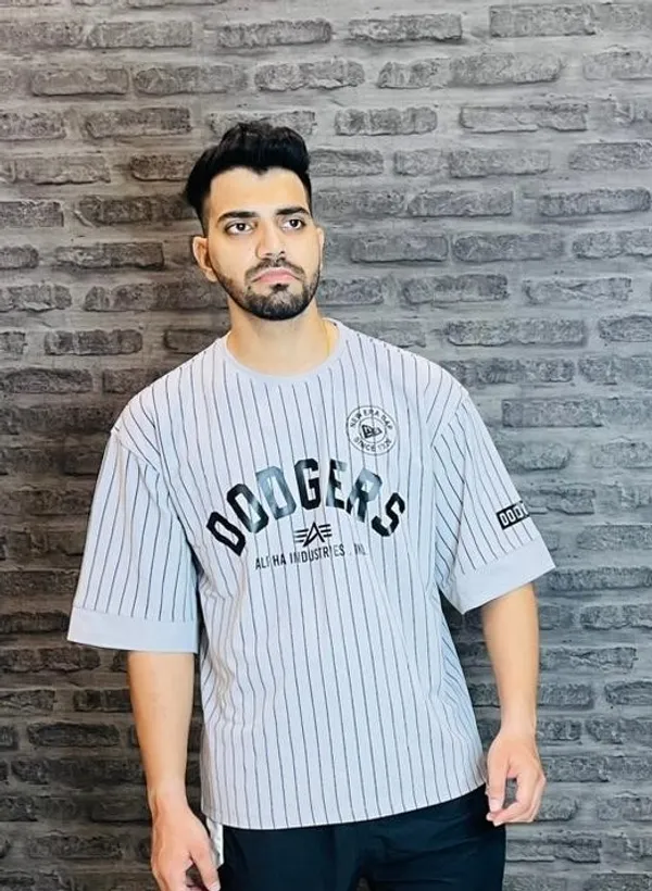 Grey_Allover_Honey_Comb_Printed_Round_Neck_Soft_T-Shirt_For_Men