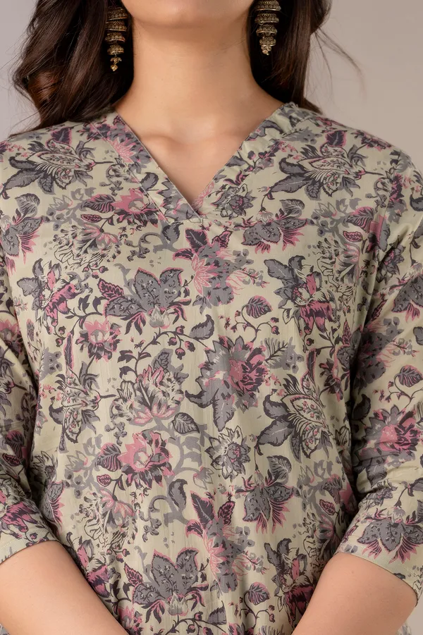 Grey_Pink_Kurta_Sets_for_Women